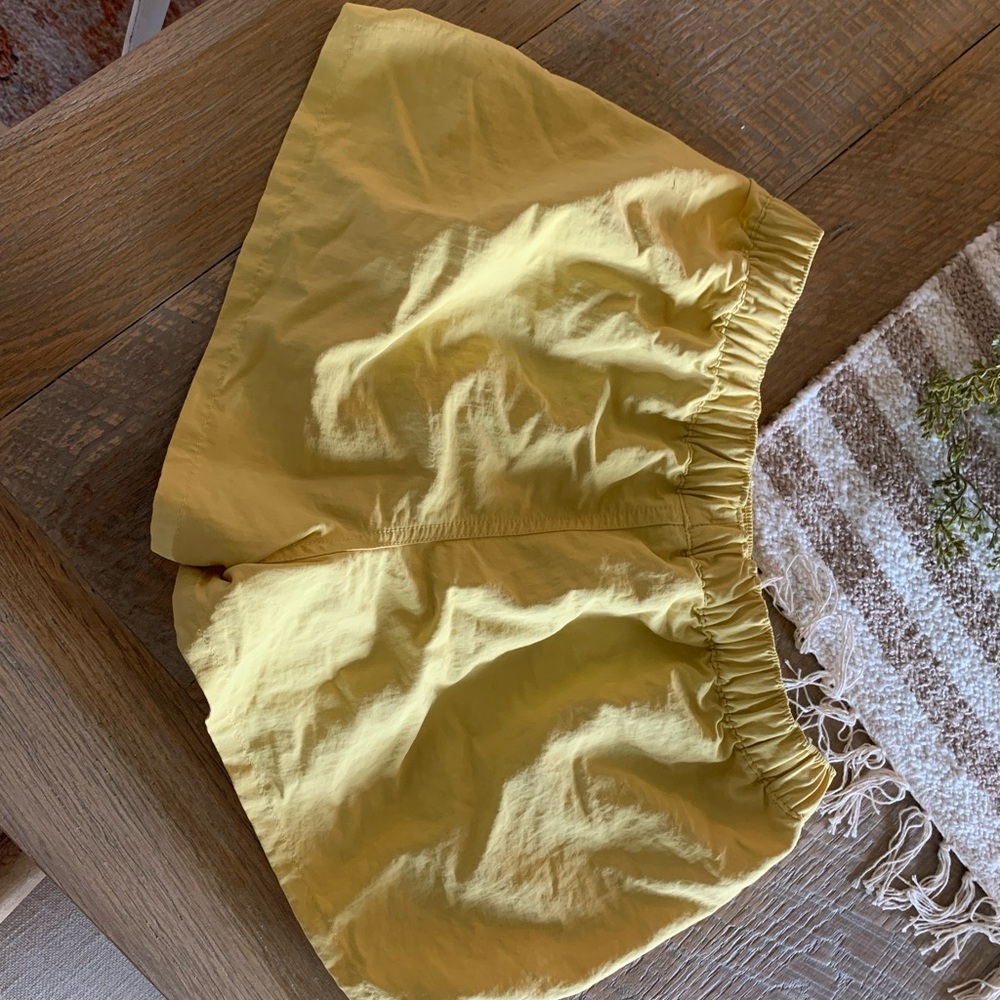 Patagonia Yellow Baggies 2.5”